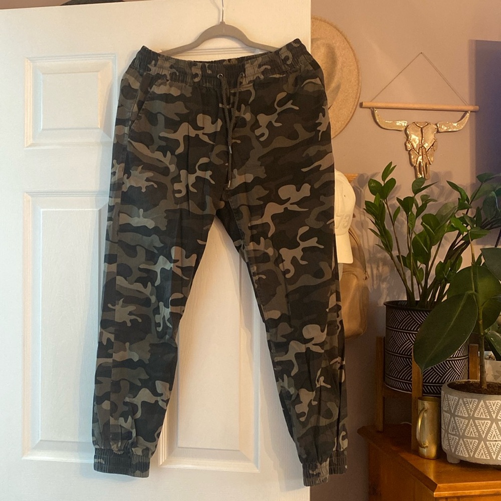 Camo cargo pants